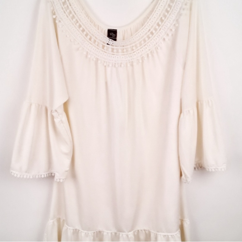 Win Win crocheted neckline tunic